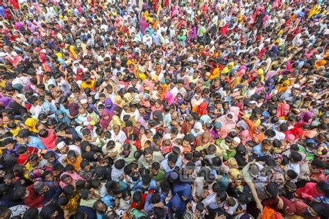 মানুষ বেড়ে হচ্ছে ৮০০ কোটি পৃথিবীর কী হবে