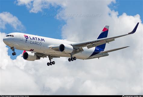 Pr Aco Latam Cargo Brasil Boeing F Wl Photo By Emerson Victor