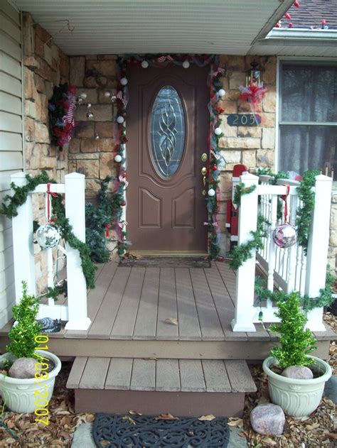 Small front porch. | Small front porches, Front door, Porch railing