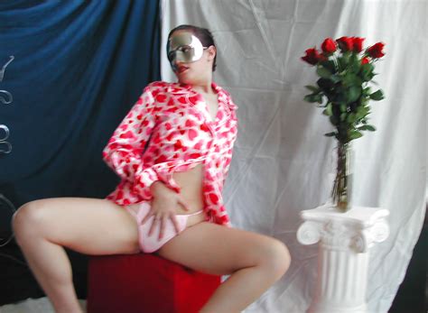 Julia Valentines Day Treat Porn Pictures Xxx Photos Sex Images Pictoa