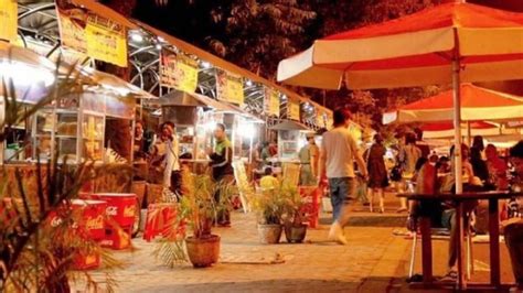 Berwisata Kuliner Tradisonal Pada Malam Hari Sambil Menikmati Keindahan