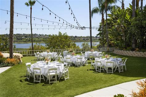 Newport Beach Marriott Bayview Wedding Venue | Cost from $7,273 | Breezit