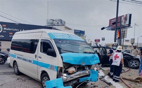 Brutal Choque Sobre La Avenida Hidalgo Deja Heridos El Sol De