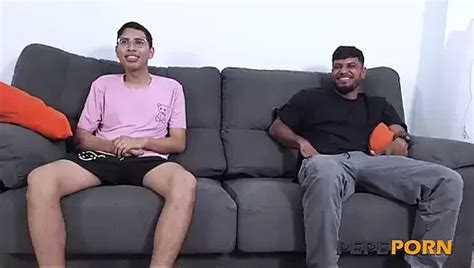 Chloe Funny versucht anAL SPAß mit einem unserer schmutzigen hengste xHamster