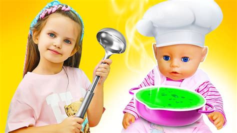 Готовим блинчики для куклы Беби Бон! Игры в пластилин Плей До для детей ...