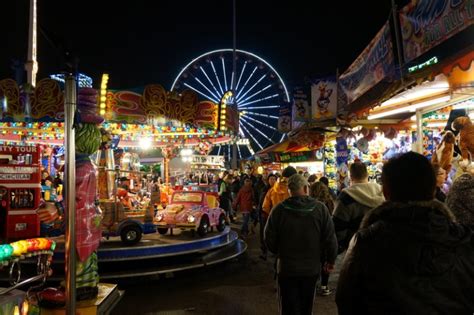 The Famous Hull Fair Will Go Ahead With Our Favourite Rides And Stalls ...