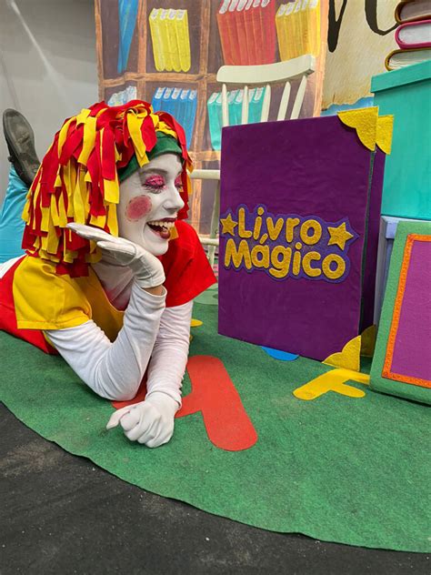 Caxias Shopping Recebe Espet Culo Infantil O Livro M Gico Da Em Lia