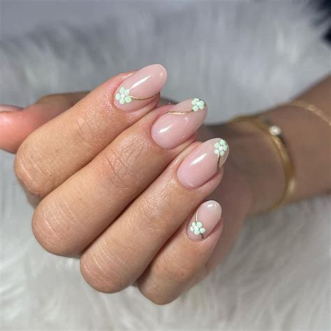 Paznokcie Nude Pi Kne Modne I Skromne Oto Najpi Kniejsze Stylizacje Na Rok