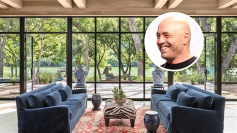 Joe Rogan Snags 14 4 Million Lake Austin Mansion