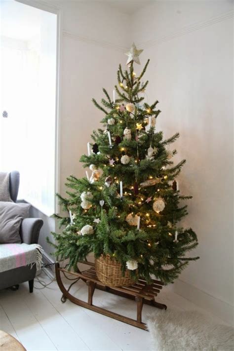 Le Sapin De Noël Décoré Comment Créer La Meilleure Décoration