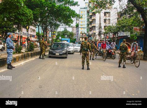 Dhaka Bangladesh 03rd July 2021 Law And Military Enforcer Checking