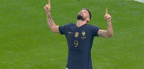 Futuro Giroud Il Calciatore Esce Allo Scoperto Lannuncio Per Lestate