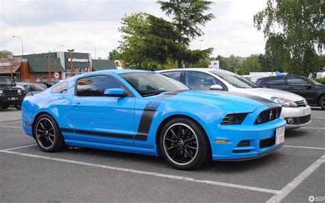 2013 Ford Mustang Boss 302 Specs - Consumer Guide Auto