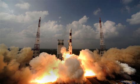 India S Spacecraft Successfully Begins Journey To Mars World Dawn