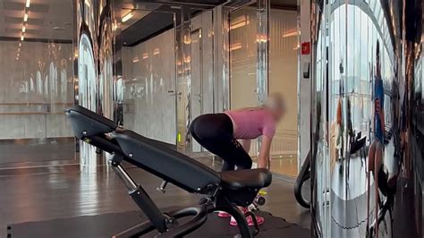 Sex With A Married Woman She Orgasms From Licking Her Pussy In The Living Room Her Body Was