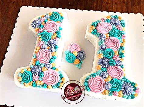 #11 #11cake #birthdaycake #celebrationcakes #floralcake # ...