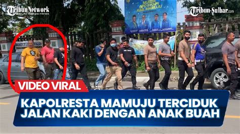 Tahun Macan Air Kapolresta Mamuju Jalan Kaki Bersama Kasat Sabhara Dan