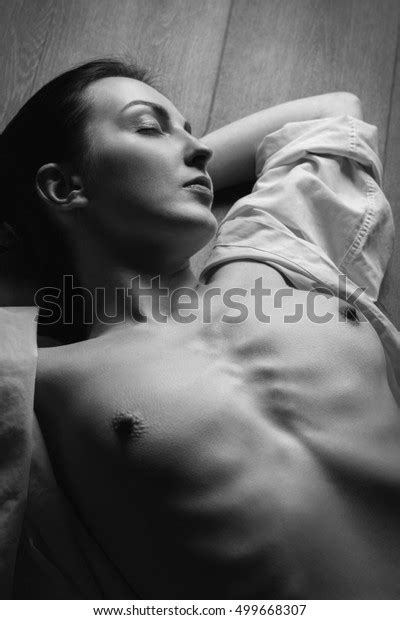 Sensual Naked Woman Lying On Wooden Stock Photo 499668307 Shutterstock