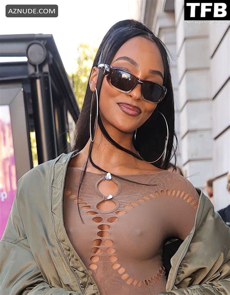 Jourdan Dunn Sexy Seen Flashing Her Nude Tits Wearing A See Through