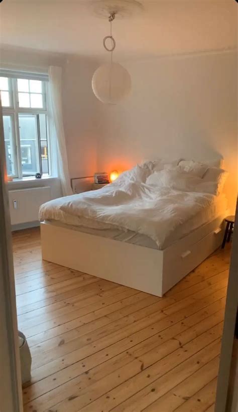 Pin Von Aisha Michelle Auf Apartment In Wg Zimmer Einrichten