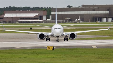 N United Airlines Boeing Max By Peter Cuthbert