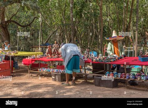 Mayan Souvenirs Chichen Itza Mexico Hi Res Stock Photography And Images