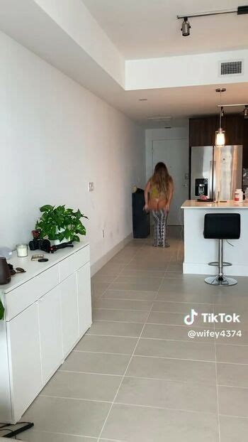 Fcknpeach Fcknsophia Nude Onlyfans Page The Fappening Plus