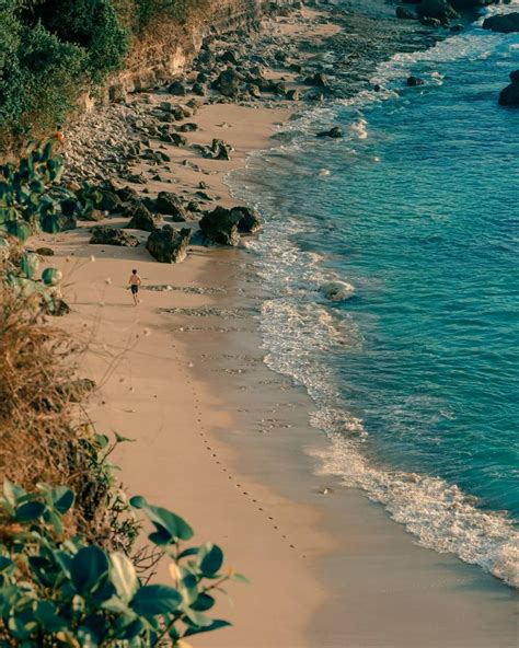 Pantai Cemongkak Permata Tersembunyi Diantara Dua Pantai Famous Di