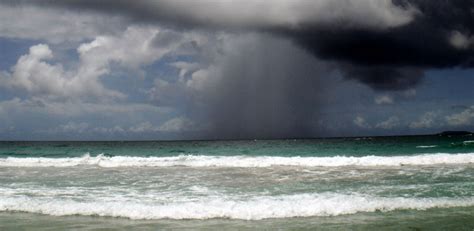 El Hurac N Florence Fue Degradado A Tormenta Tropical Banca Y Negocios