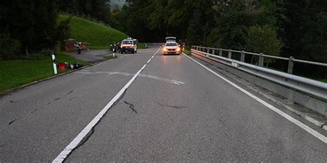 Unfall In Altst Tten Sg Motorradfahrerin Unbestimmt Verletzt