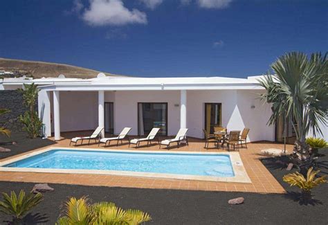 Villas Blancas Playa Blanca in Playa Blanca, Lanzarote | loveholidays