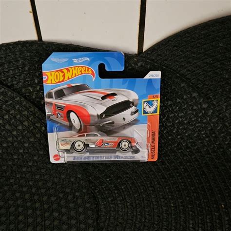 Se Produkter Som Liknar Hot Wheels Aston Martin P Tradera