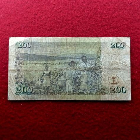 Kenya 200 Shillings 2004 Banknote BidCurios