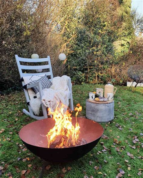 Fire Pit Seating Ideas Perfect For Socializing