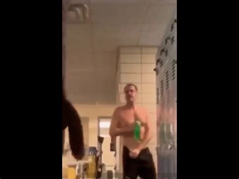 Cam Sport Inside Hot Toilet ThisVid