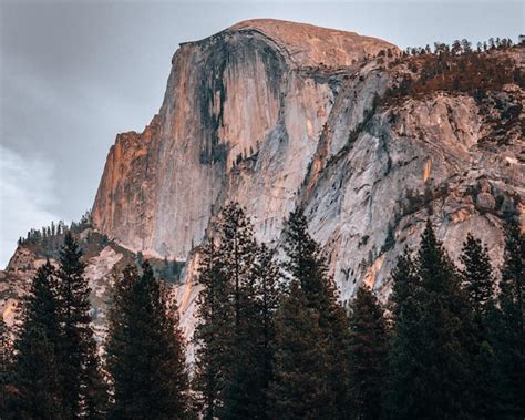 Premium Photo Half Dome And El Capitan In Yosemite Nationalpark