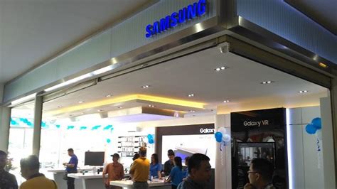 Foto Foto Gerai Samsung Experience Store Di Solo Baru Tribunsolo