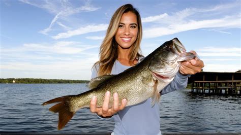 Tips For Catching Largemouth Bass In Summer Behaviors Feeding