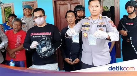 Polisi Gerebek Pabrik Narkoba Berkedok Rumah Kontrakan Di Karawang