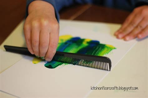 Kitchen Floor Crafts: Comb Painting with Kids