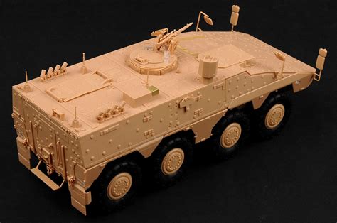 German Boxer Mrav 82480 135 Hobbyboss