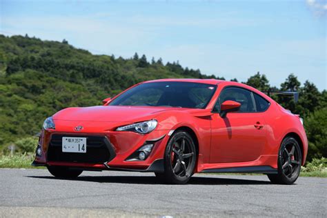 「レーシングカー」の驚きを体感出来るハチロク！？／trd 14r 60・14rトヨタ 86 コンプリートカー試乗レポート34【徹底