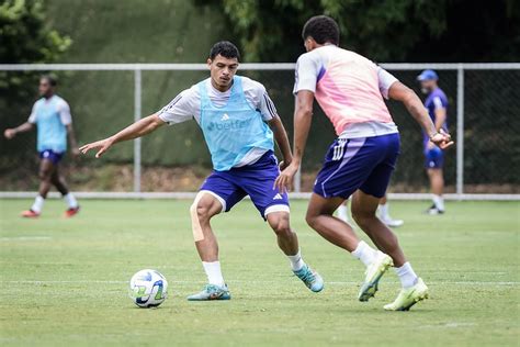 Quais Jogadores Da Copinha Devem Receber Chances No Profissional Do