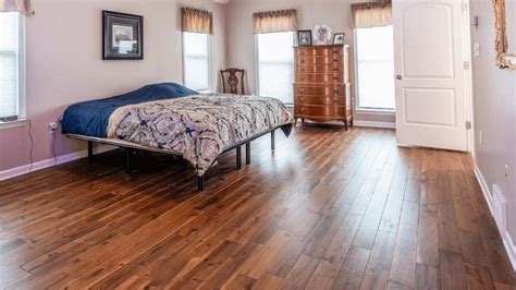 Teak Flooring Review: The Pros and Cons