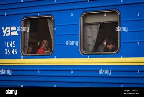 Februar Lviv Bahnhof Ukraine Mehr Als Eine Halbe Million