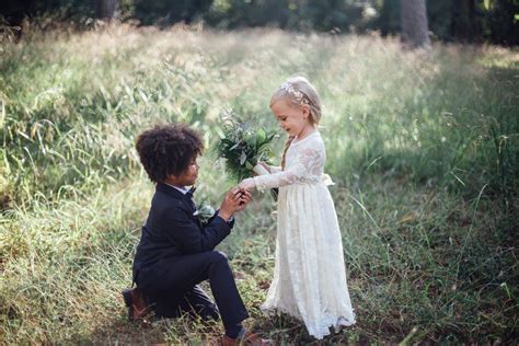 Moms Do a Wedding Photo Shoot With Kids | POPSUGAR Family Photo 2