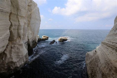 grutas en las montañas de Rosh HaNikra a orillas del mar Mediterráneo