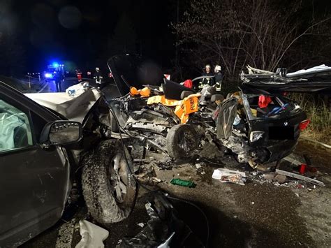 Bad Wildbad Mann Stirbt Bei Schwerem Unfall Auf B Bad Wildbad