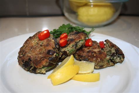 Aubergine/Eggplant Fritters - Gusto Paleo - Gusto Paleo