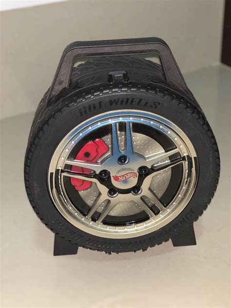 Maleta Roda Hot Wheels e Carrinhos Carrinho de Bebê Hot Wheels Usado 36401359 enjoei